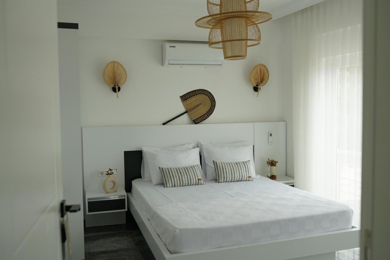 Blue Island Luxury Hotel Adults Only Kas Bagian luar foto